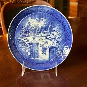 Royal Copenhagen Blue & White Annual Christmas Plate - 2003
